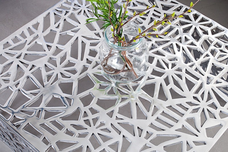 Table basse 75 cm en aluminium coloris argenté