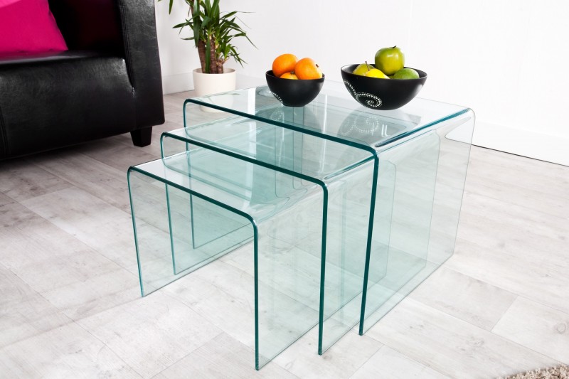 Ensemble de 3 tables basses en verre trempé coloris transparent Ensemble de 3 tables basses en verre trempé coloris transparent