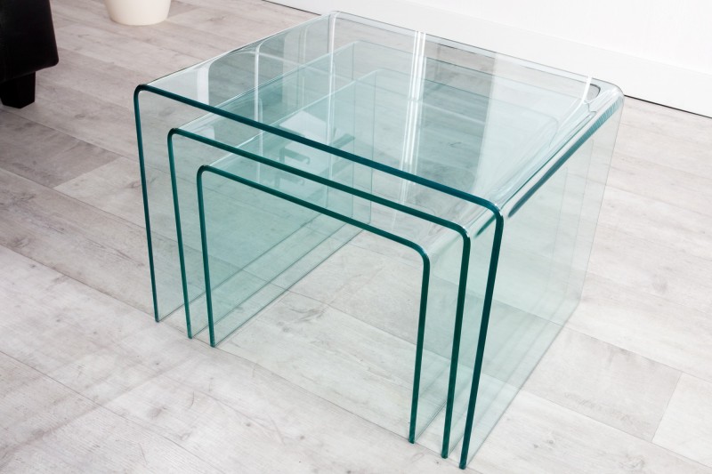Ensemble de 3 tables basses en verre trempé coloris transparent Ensemble de 3 tables basses en verre trempé coloris transparent