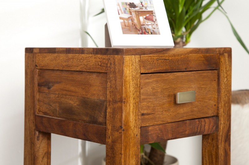 Table de chevet avec rangement et tiroir en bois massif