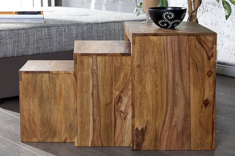 Table d'appoint gigogne en bois massif
