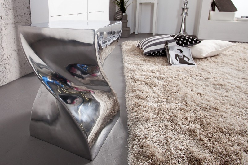 Tabouret design en aluminium argenté 45cm