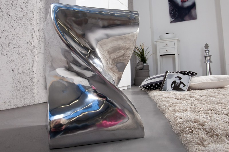 Tabouret design en aluminium argenté 45cm