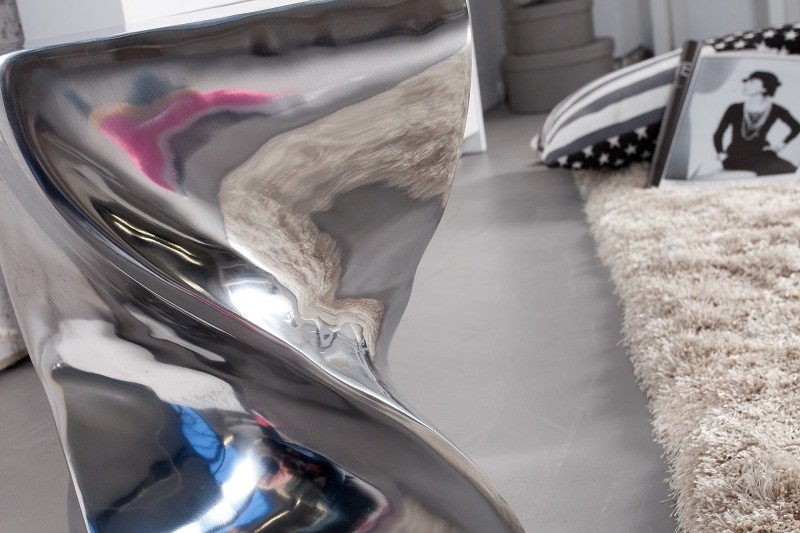 Tabouret design en aluminium argenté 45cm