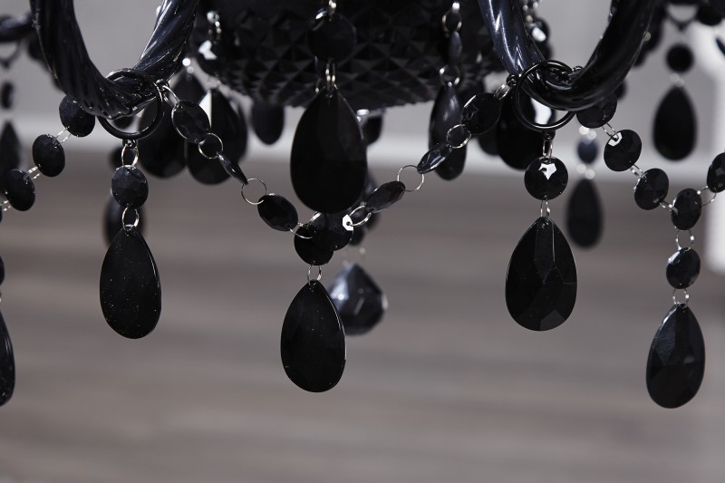 Lustre noir avec 15 bougies