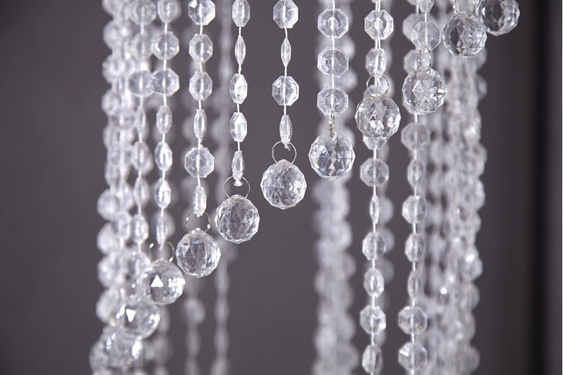 Long lustre transparent suspendue avec anneaux