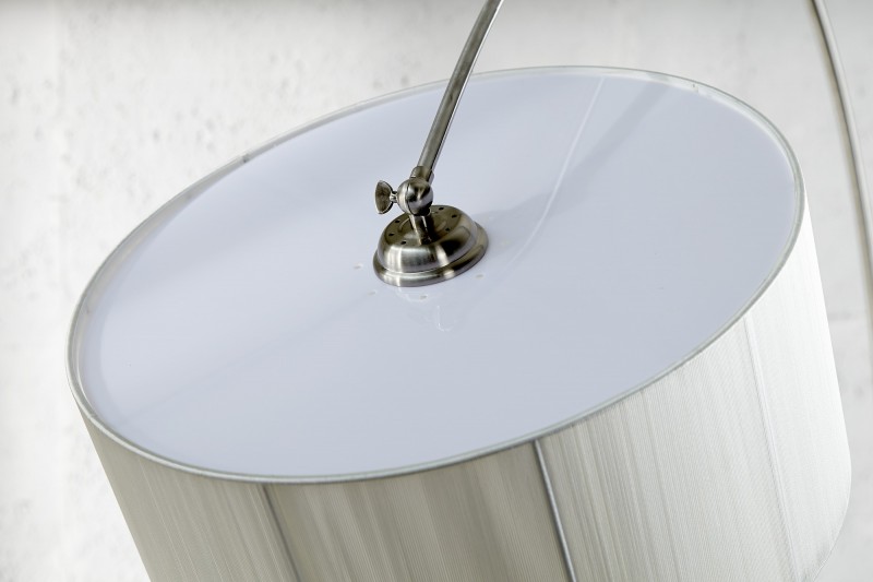 Lampadaire extensible design arc coloris blanc