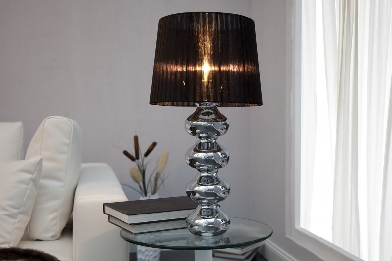 Lampe en acier chromé de 70 cm avec abat-jour noir