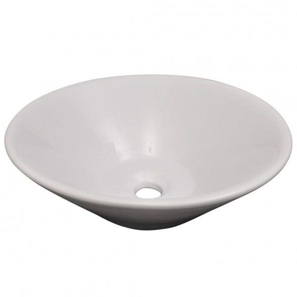 Dix pièces pour salle de bains avec lavabo et robinet beige