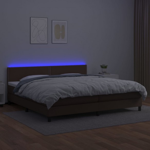 Cadre de lit avec matelas et LED Marron 200x200cm