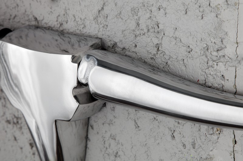 Trophée mural 100 cm en Tête de taureau teinté argent