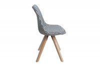 Lot de 4 chaises design en tissu carreaux noir et blanc