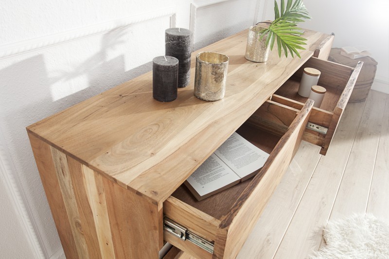 Enfilade 170 cm  design en bois massif avec piètement en métal