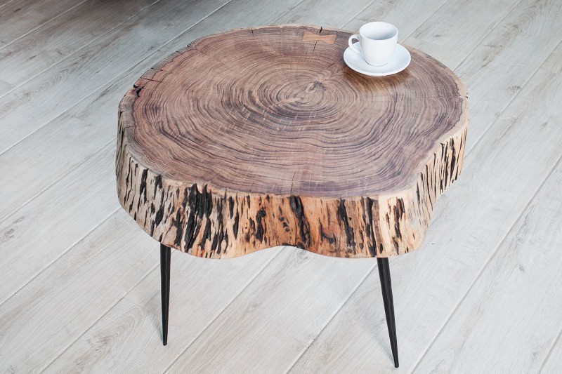 Table d'appoint en bois design industriel