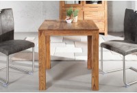 Table salle à manger carrée en bois massif