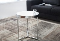 Table d'appoint en verre blanc et métal chromé