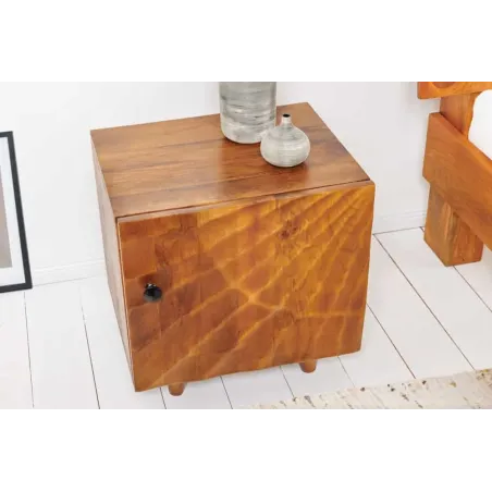 Table de chevet en bois massif de manguier – Design artisanal avec façade 3D sculptée