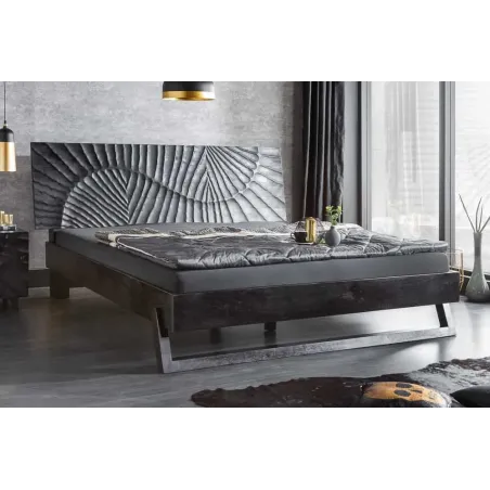 Lit double massif en bois de manguier noir 180 x 200 cm – Design sculpté artisanal et robuste