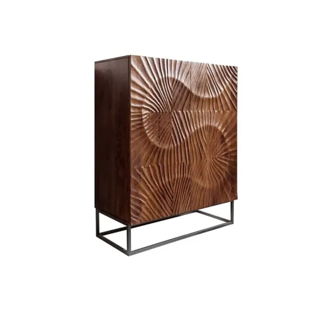 Buffet haut SCORPION 120 cm – Bois massif d’acacia brun foncé, piètement métal noir, façades sculptées 3D