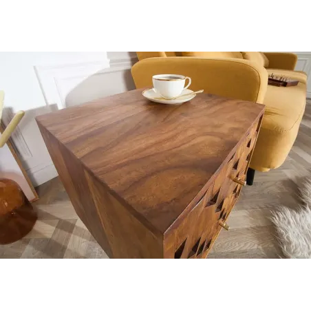 Table d’appoint / chevet en bois massif Sheesham MYSTIC LIVING – 60 cm, finition stone avec surface 3D artisanale