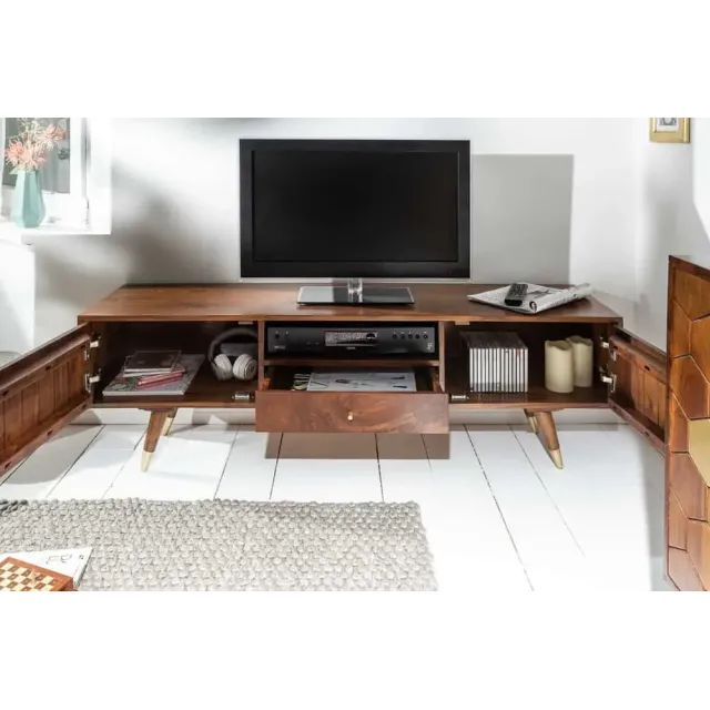 Meuble TV bas MYSTIC salon 140 cm – Bois massif d’acacia brun & détails dorés – Design rétro chic Meuble TV bas MYSTIC salon 140 cm – Bois massif d’acacia brun & détails dorés – Design rétro chic