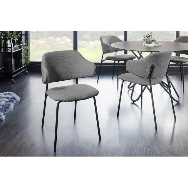 Chaise design VOGUE – Revêtement bouclé gris & pieds en métal noir mat | Élégance moderne & confort assuré