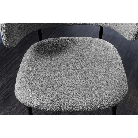 Chaise design VOGUE – Revêtement bouclé gris & pieds en métal noir mat | Élégance moderne & confort assuré