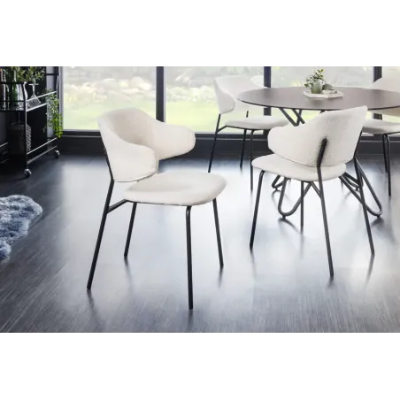 Chaise design VOGUE – Revêtement bouclé blanc & pieds noirs | Élégance moderne & confort