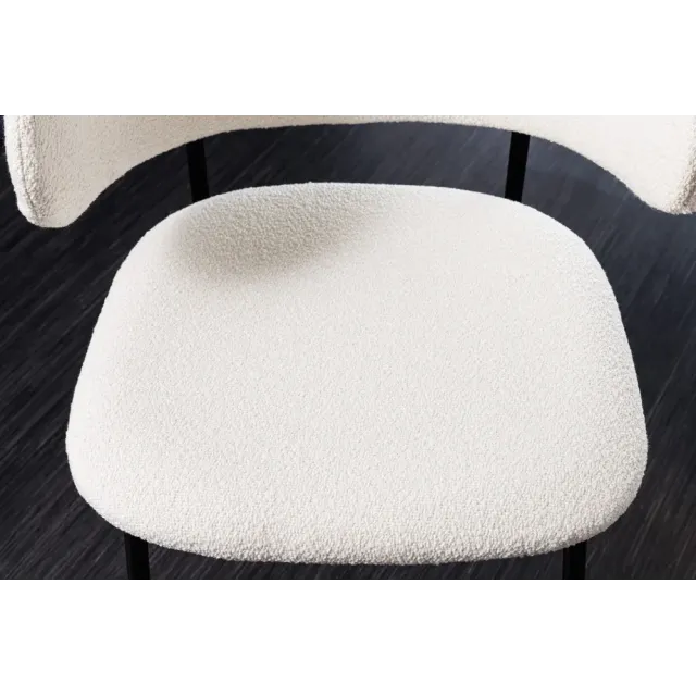 Chaise design VOGUE – Revêtement bouclé blanc & pieds noirs | Élégance moderne & confort