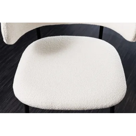 Chaise design VOGUE – Revêtement bouclé blanc & pieds noirs | Élégance moderne & confort