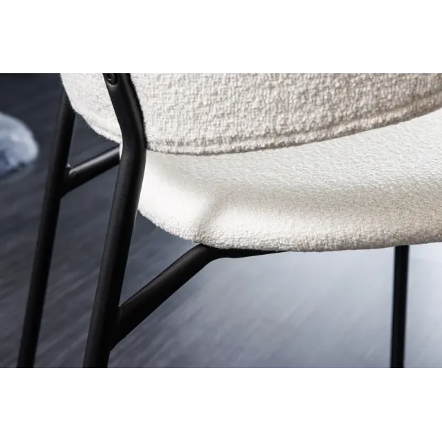Chaise design VOGUE – Revêtement bouclé blanc & pieds noirs | Élégance moderne & confort