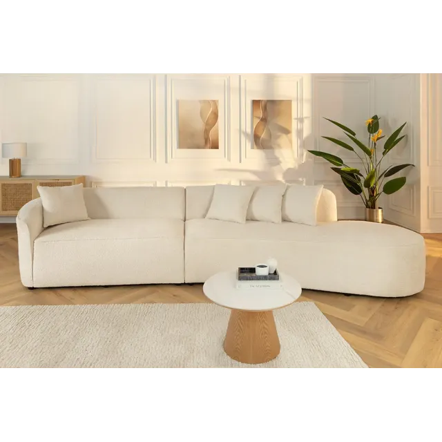 Canapé XXL ATELIER L 330 cm en tissu bouclé beige – Grand sofa moderne 4 places avec coussins inclus Canapé XXL ATELIER L 330 cm en tissu bouclé beige – Grand sofa moderne 4 places avec coussins inclus