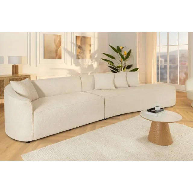 Canapé XXL ATELIER L 330 cm en tissu bouclé beige – Grand sofa moderne 4 places avec coussins inclus Canapé XXL ATELIER L 330 cm en tissu bouclé beige – Grand sofa moderne 4 places avec coussins inclus