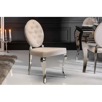 Chaise moderne baroque en velours beige – Design élégant avec pieds en acier inoxydable