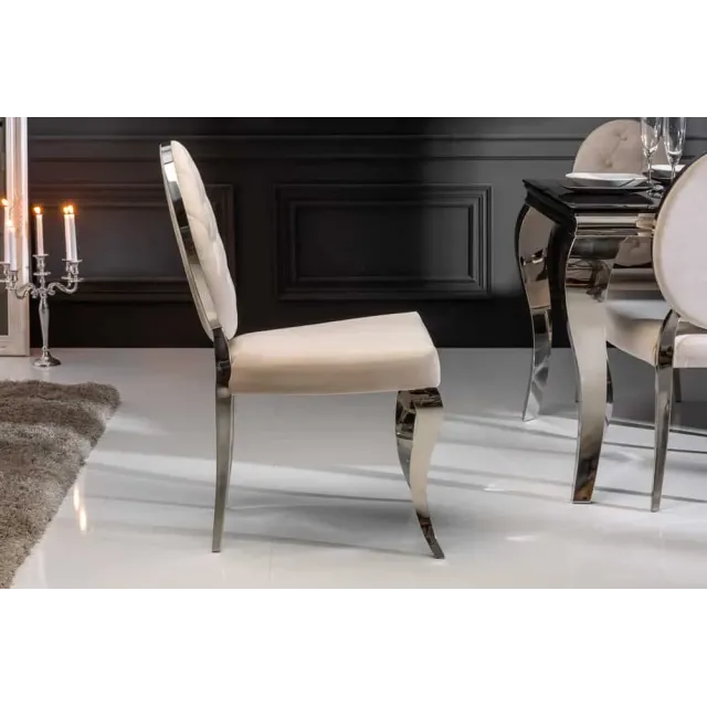 Chaise moderne baroque en velours beige – Design élégant avec pieds en acier inoxydable