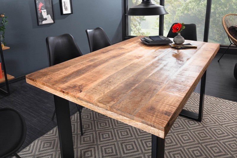 Table à manger de 120cm en bois massif coloris naturel Table à manger de 120cm en bois massif coloris naturel