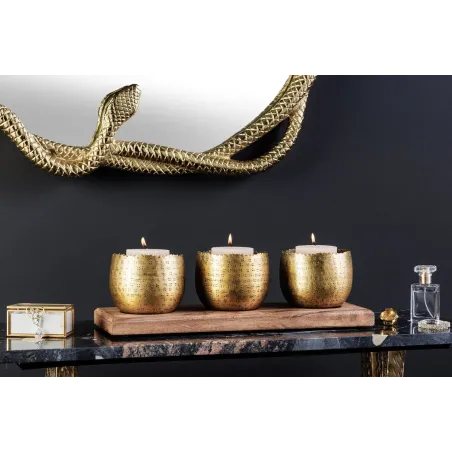 Set de décoration ORIENT – 3 coupelles dorées avec plateau en bois massif de manguier, design martelé fait main