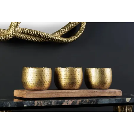 Set de décoration ORIENT – 3 coupelles dorées avec plateau en bois massif de manguier, design martelé fait main