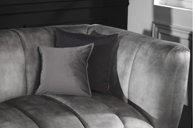 Canapé NOBLESSE 225cm Velours Gris 3 Places Pieds Noirs