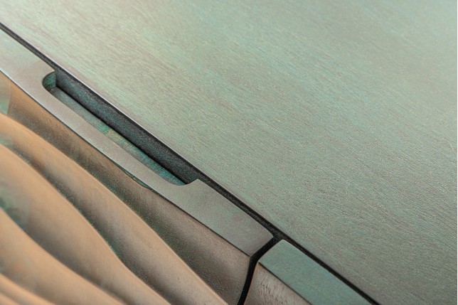 Buffet bas WAVE 160cm turquoise bois manguier - pieds doré