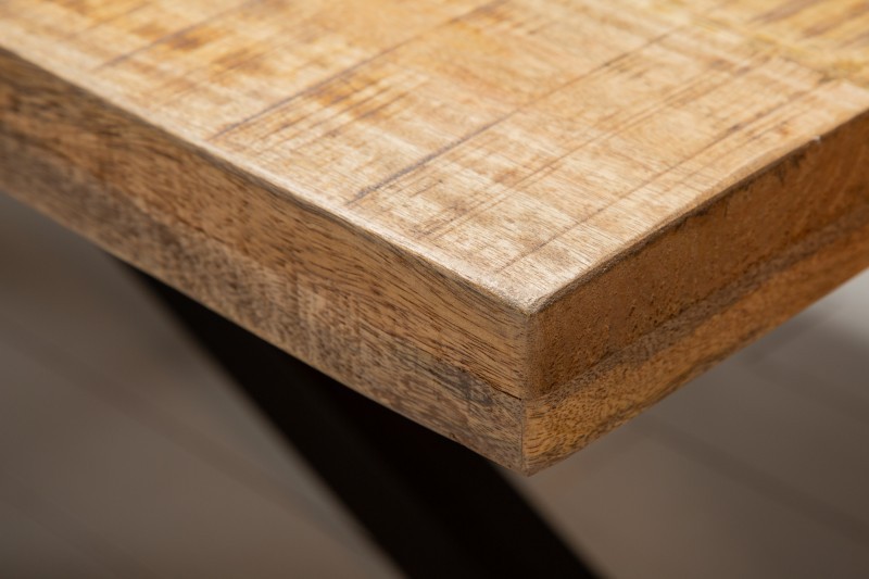 Table à manger bois massif 200 cm pied mikado noir design