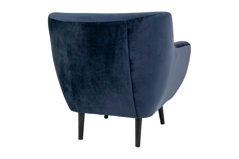 Fauteuil design scandinave en tissu bleu de nuit avec pieds en bois naturel