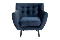 Fauteuil design scandinave en tissu bleu de nuit avec pieds en bois naturel