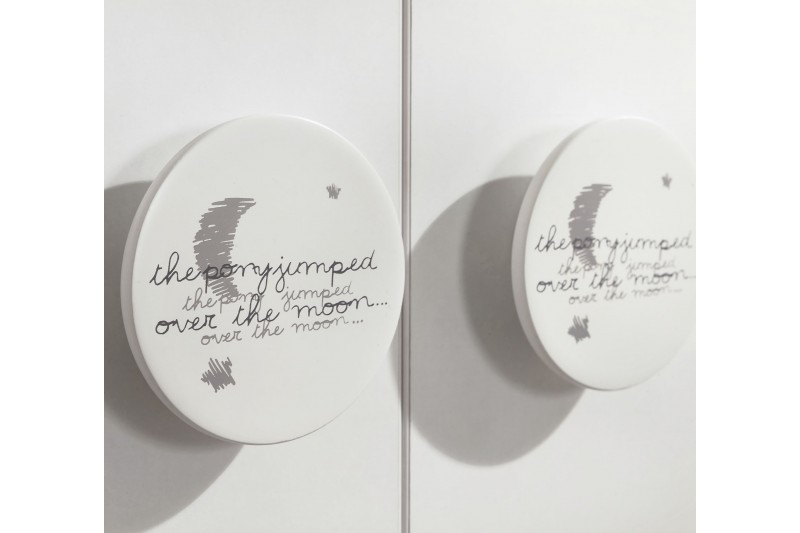 Armoire blanche enfant 3 portes ouvrantes