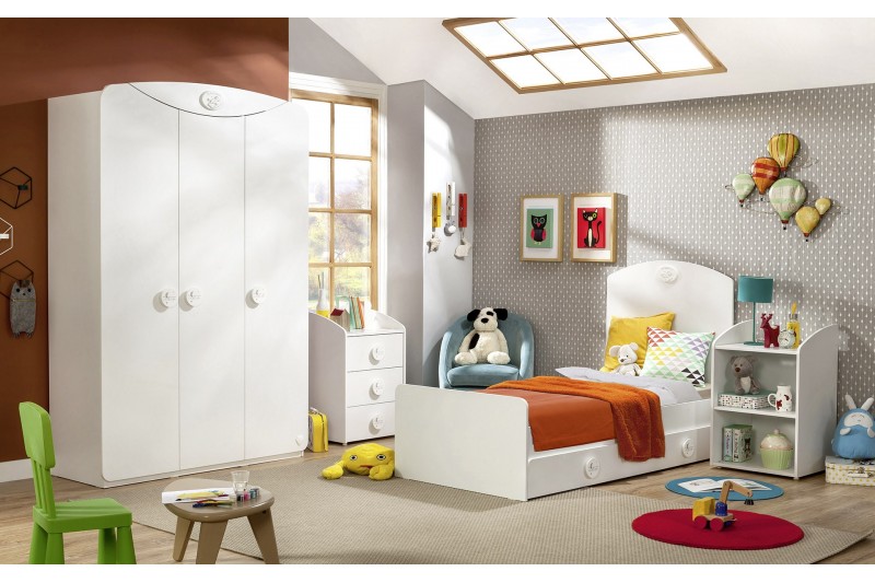 Armoire blanche enfant à 2 portes ouvrantes