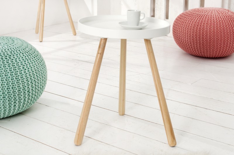 Table d'appoint scandinave blanche