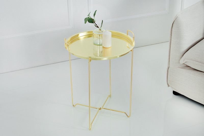 Table d'appoint design de couleur dorée en métal