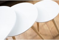 Ensemble de 3 tables d'appoint design scandinave coloris blanc avec pieds en bois de pin