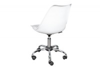Chaise de bureau design de couleur blanche et chromée avec roulettes