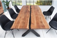 Table à manger moderne de 200cm coloris naturel et noir en bois massif et métal